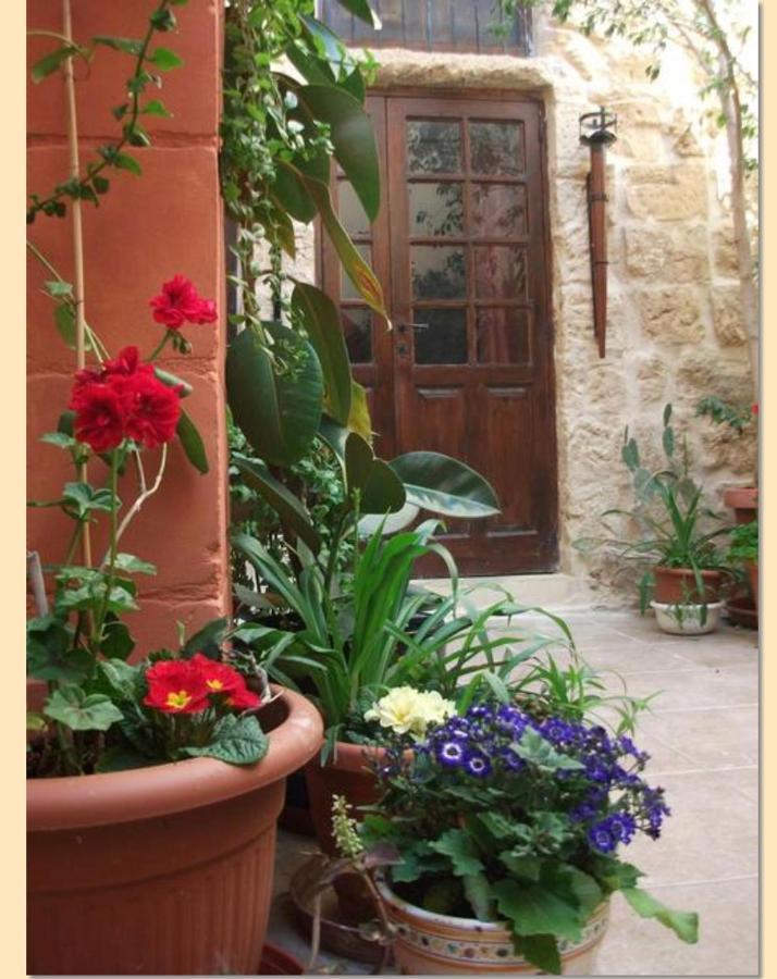 Knights In Malta Bed & Breakfast Naxxar Exterior photo